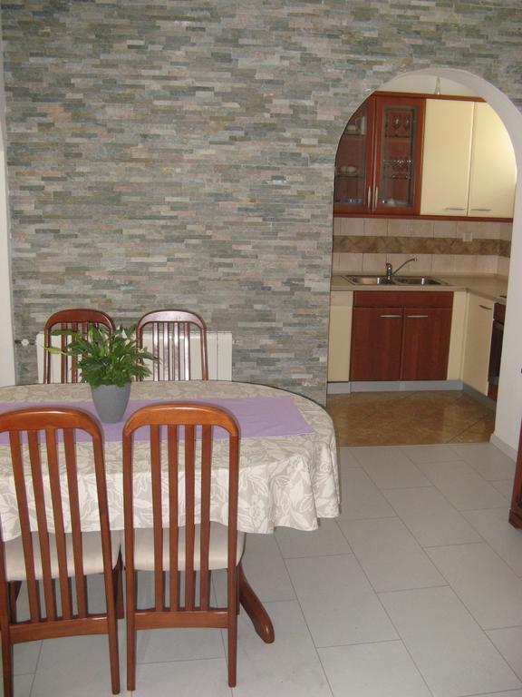 Apartments & Room Nina Korcula Town Ruang foto