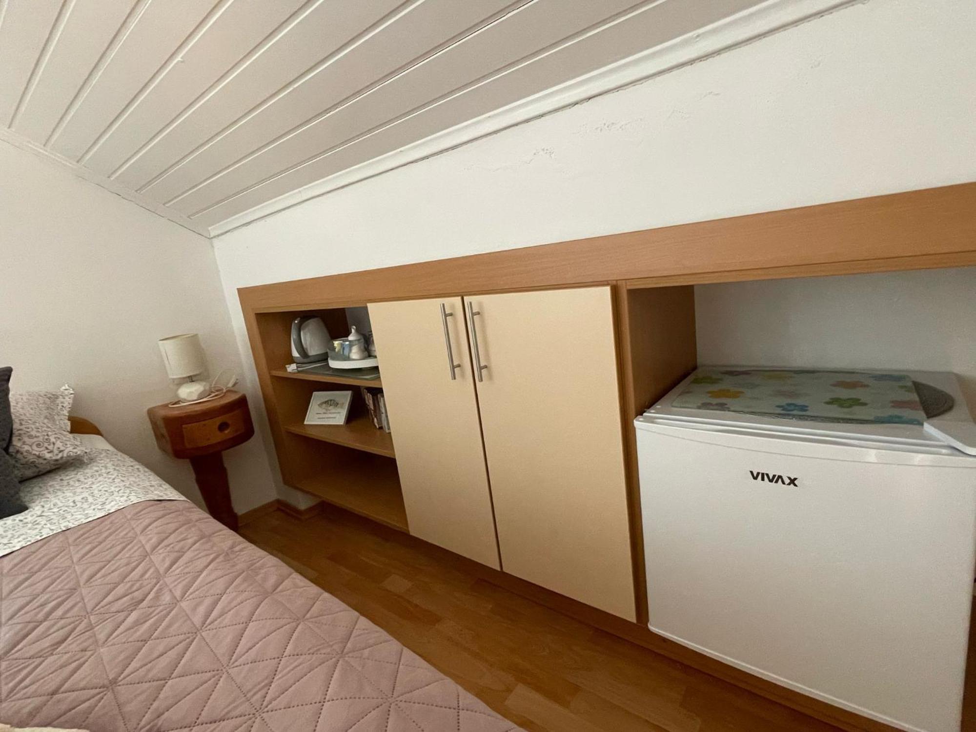 Apartments & Room Nina Korcula Town Bagian luar foto