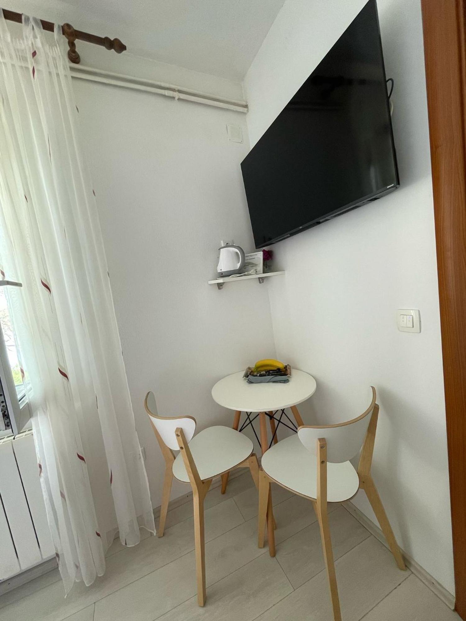 Apartments & Room Nina Korcula Town Bagian luar foto