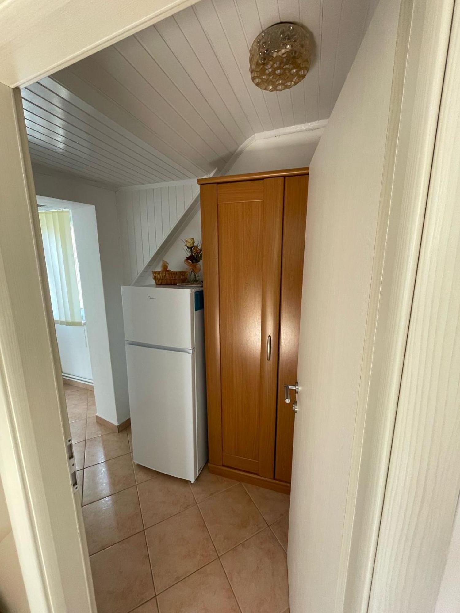 Apartments & Room Nina Korcula Town Bagian luar foto